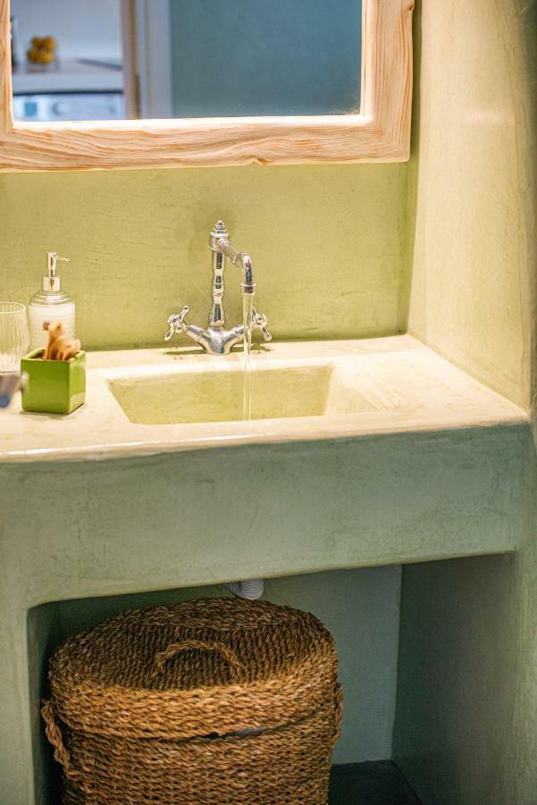 Klimata House - Private Jacuzzi Pool & Bbq Villa Vlychada ภายนอก รูปภาพ